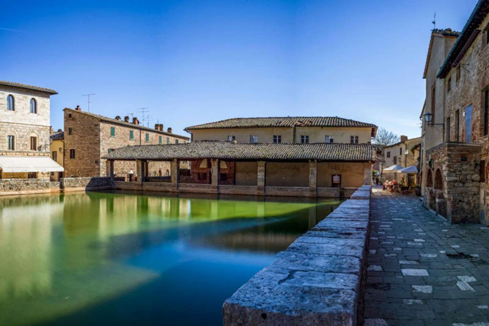 Abbadia Sicille Relais Hotel Trequanda Exterior photo