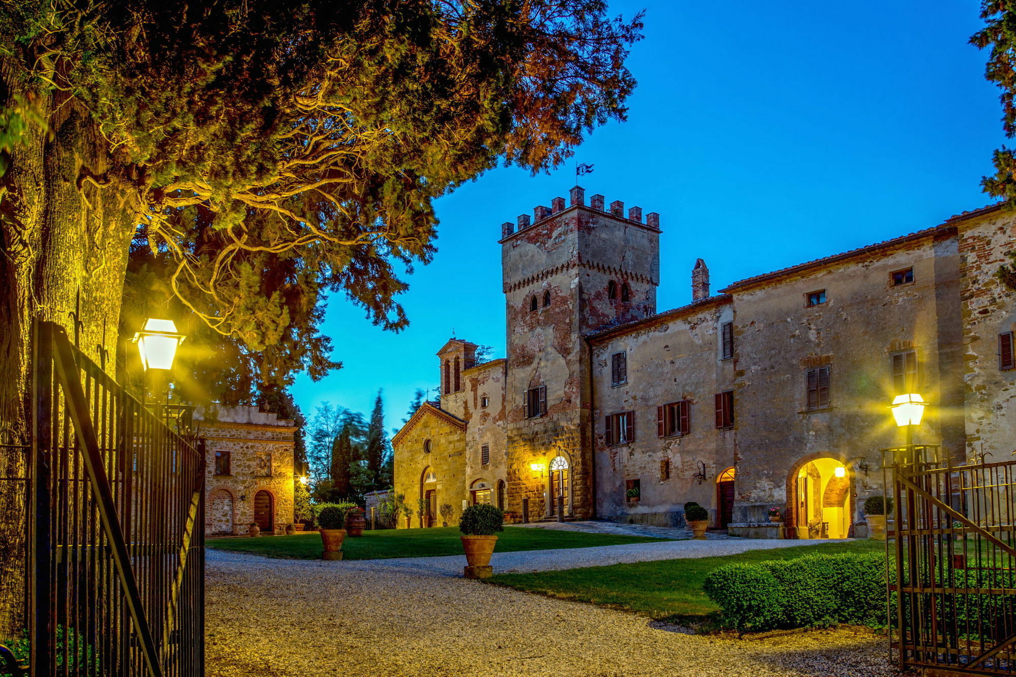 Abbadia Sicille Relais Hotel Trequanda Exterior photo